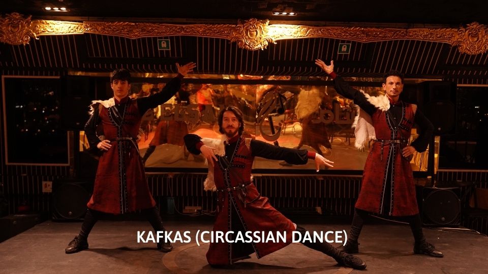 BOSPHORUS DINNER CRUISE & TURKISH NIGHT SHOW (STANDARD TABLE VIP LARGE MENU WITH DRINKS)