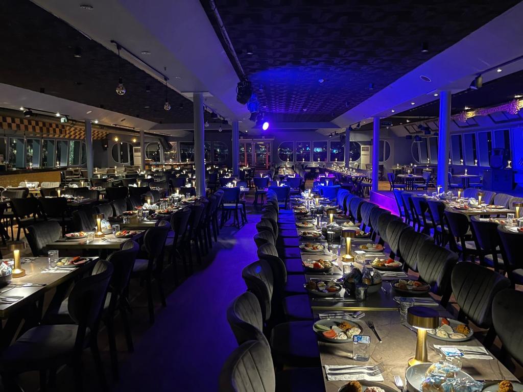 BOSPHORUS DINNER CRUISE & TURKISH NIGHT SHOW (STANDARD TABLE VIP LARGE MENU WITH DRINKS)